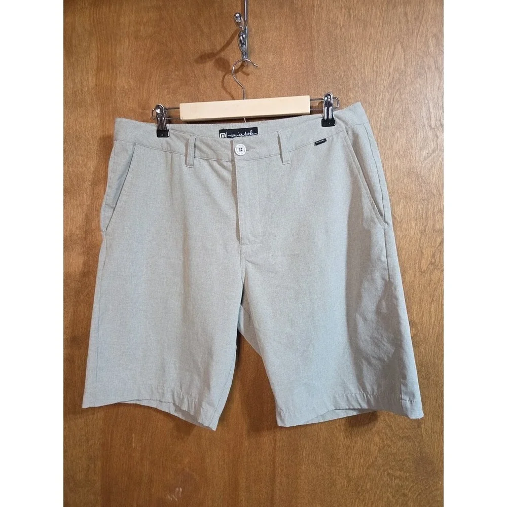 TravisMathew Golf Shorts Mens 34 Gray Performance Hybrid Stretch Flat Front